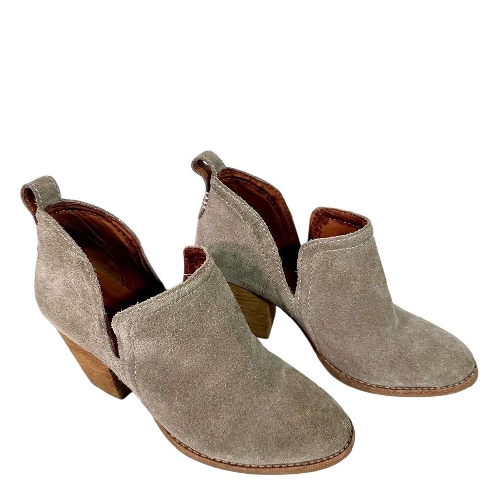 Jeffrey Campbell Cienega Taupe Suede V-Cut Ankle Booties Block Heel Womens 6.5